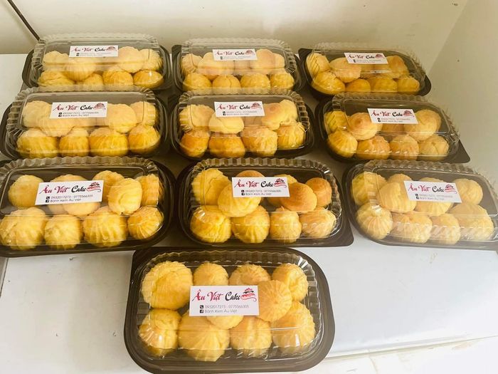 Bên cạnh bánh kem hấp dẫn, Âu Việt còn có nhiều loại bánh khác cho khách hàng lựa chọn ảnh 3