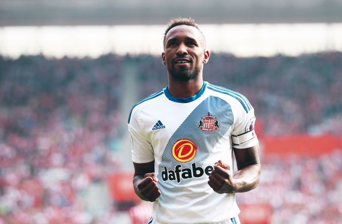 Jermain Defoe thường thi đấu cho các đội bóng tầm trung ảnh 1