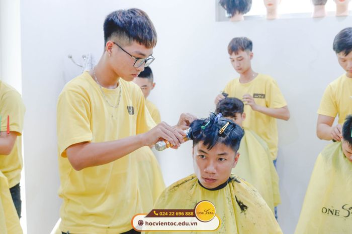 Học viện tóc quốc tế OneStar - Hình ảnh 2