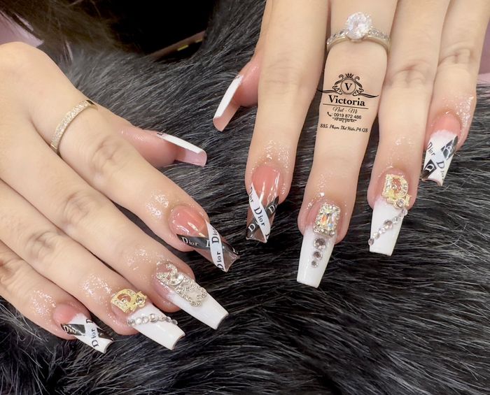 Hình ảnh 2 của VIC NAILS