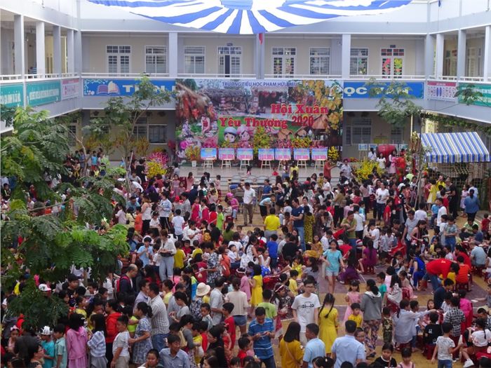 Hình ảnh 2 của Trường Tiểu học Phạm Hữu Lầu