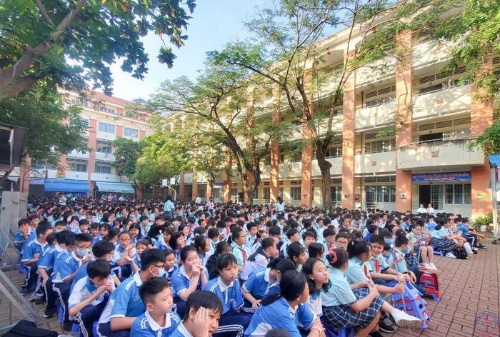 Trường THCS Lý Phong hình ảnh 1