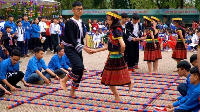 Múa sạp ảnh 1