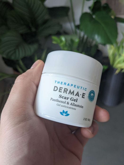 Hình ảnh Gel trị sẹo Derma E số 1