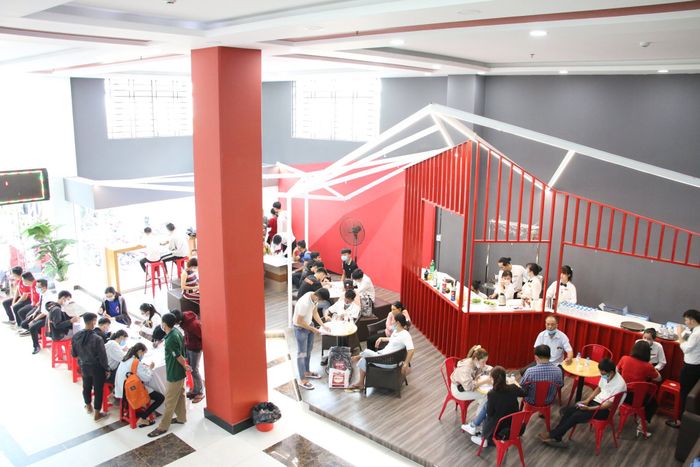Trường Cao Đẳng Bách Việt TP. Hồ Chí Minh hình ảnh 1