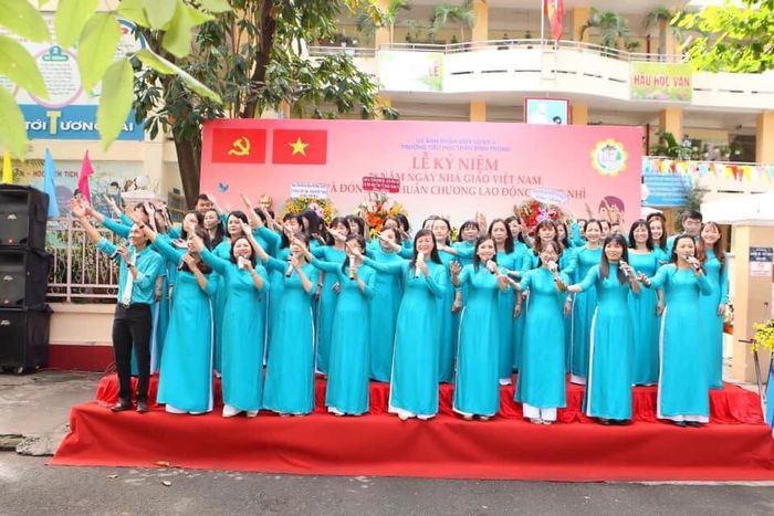 Hình ảnh 2 của Trường Tiểu học Trần Bình Trọng