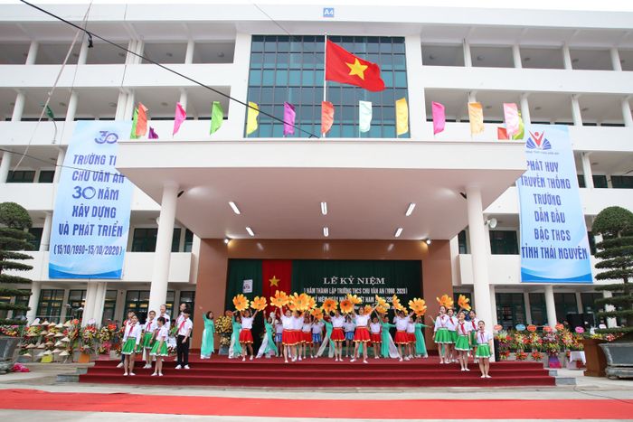 Hình ảnh Trường THCS Chu Văn An - Thái Nguyên 2