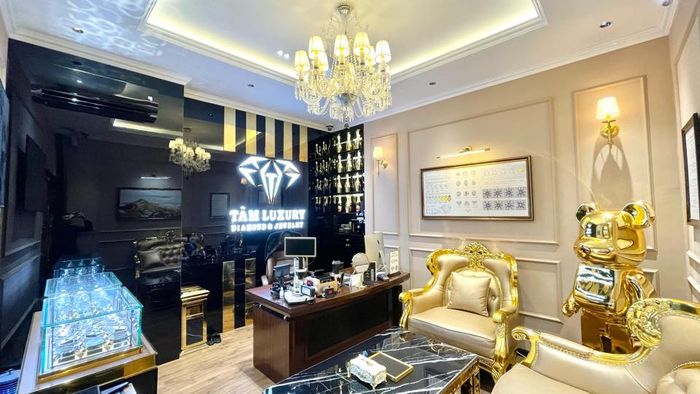 Hình ảnh 1 của Tâm Luxury - Kim Cương & Trang Sức