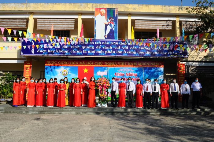 Hồ Câu Giải Trí Cá Con, ảnh 1