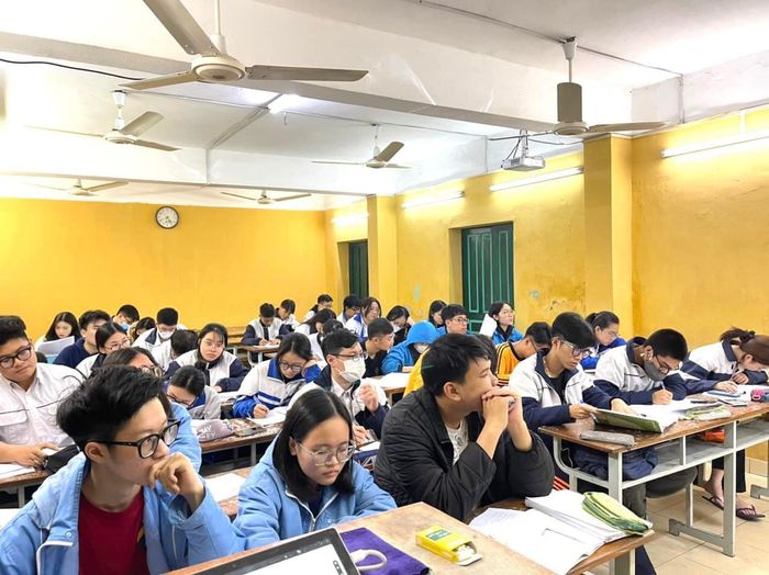 Hình ảnh 1 của Tiến sĩ Toán Duy Thành