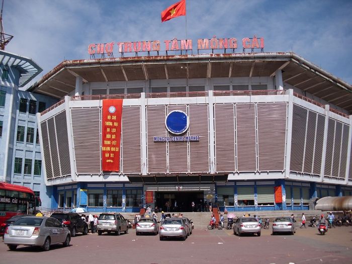 Hình ảnh chợ Móng Cái 1