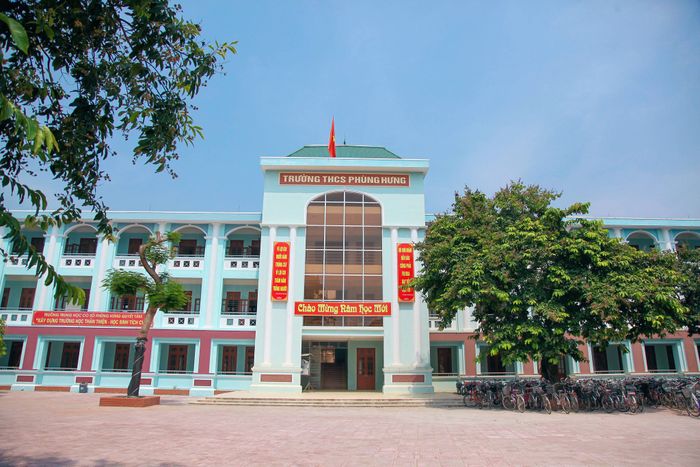 Trường THCS Phùng Hưng - Hình ảnh 2