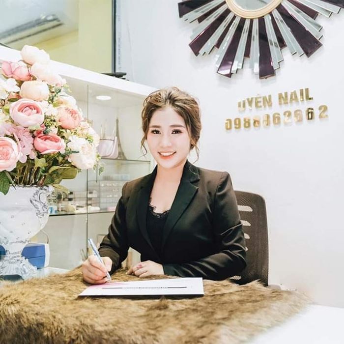 Hình ảnh 2 của Chuyên gia Uyên Lê