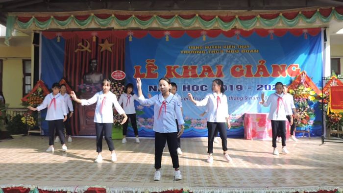 Bài hát: Bay lên nhé ước mơ học trò hình ảnh 1