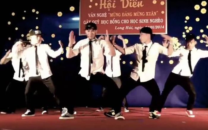 Bài hát: Nắng sân trường hình ảnh 1
