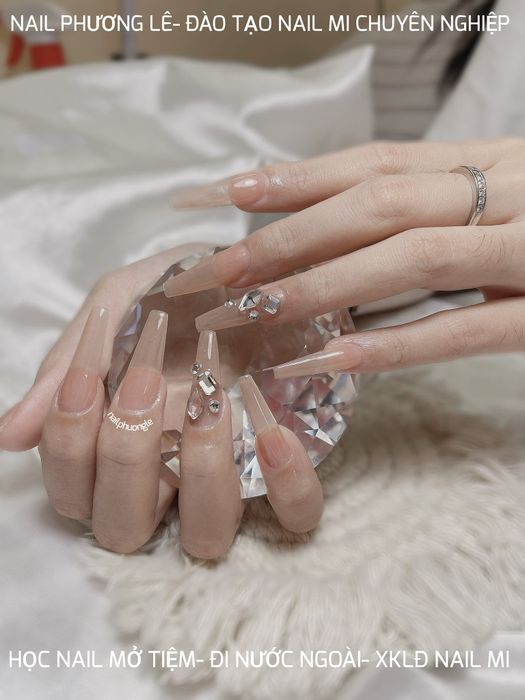 Nail Phương Lê hình 1