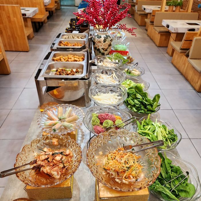 Hình ảnh 2 của Buffet LẨU SUGOI