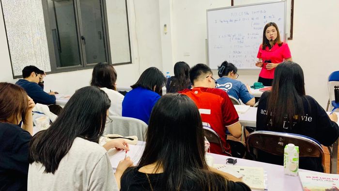 Hình ảnh Lịch sử cô Hương 2