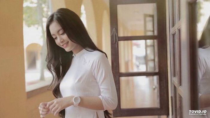 Bài hát: Áo trắng đến trường hình ảnh 1