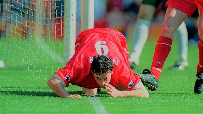 Robbie Fowler sau này rất tiếc về cách ăn mừng này ảnh 1