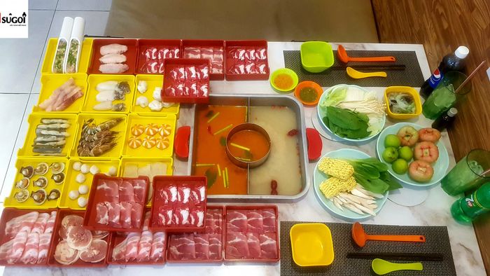 Hình ảnh 1 của Buffet LẨU SUGOI