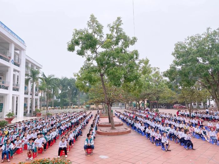 Trường tiểu học Đinh Văn Tả - Hình ảnh 1