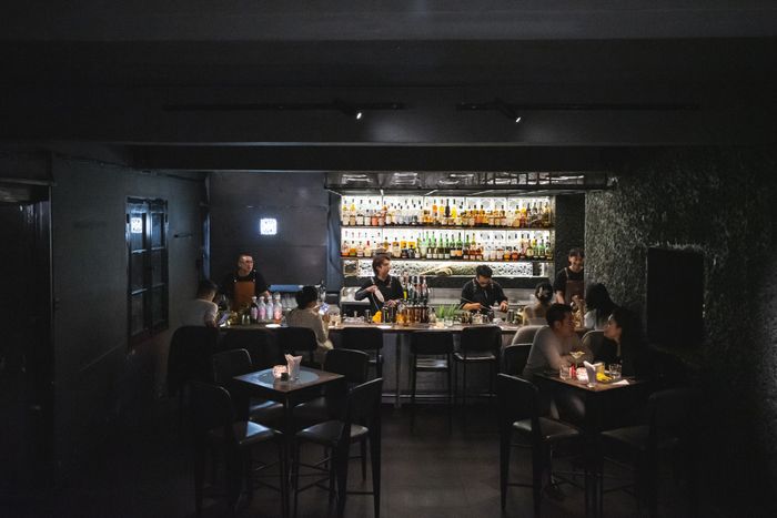 Ảnh 1 của On The Rocks Cocktail Bar