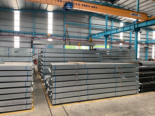 Hình ảnh thép hộp Ánh Hòa 1