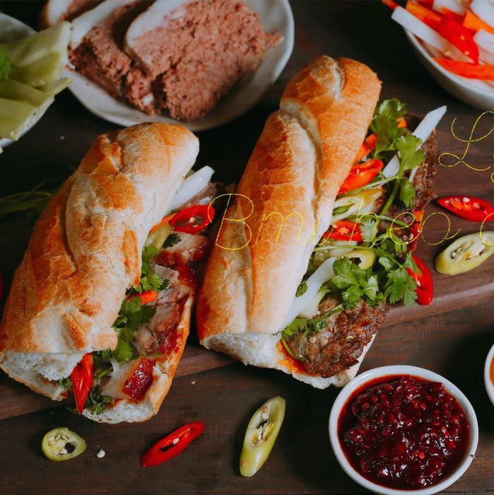 Hình hình họa Lycuti - Bánh mì heo xoay 1