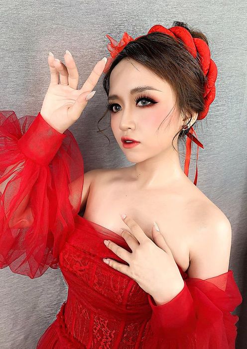 - Ảnh 1 của Tan Phan Makeup