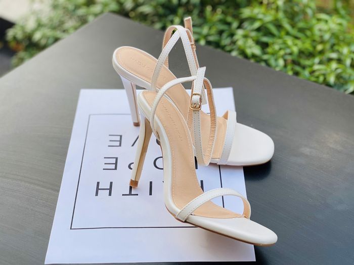 Ảnh giày cao gót từ Hadu Store 1