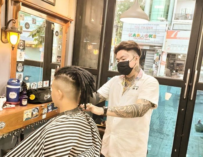 Ảnh 1 của Sơn Núi Barbershop