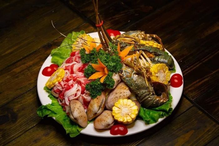 Ảnh 3 của Nhà hàng Dân Chủ