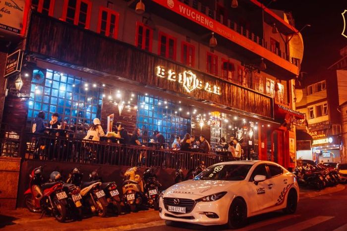 B21 Bar hình ảnh 1