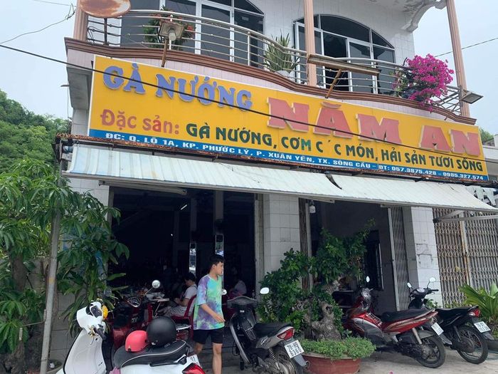 Hình ảnh Quán Đặc Sản Gà Nướng Năm An