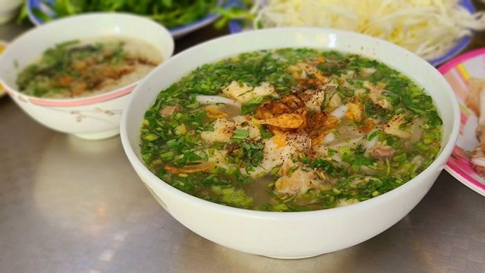Hình ảnh Bánh Canh Cá Lóc Sông Hương số 2