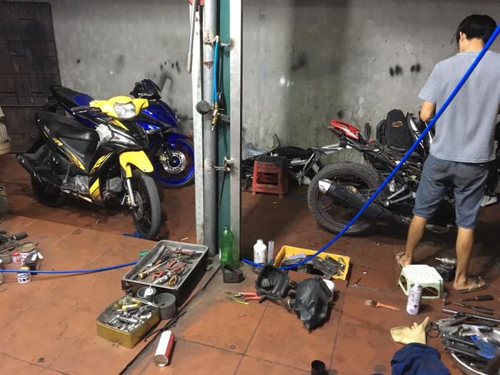 Tiệm Sửa Xe Hiếu hình 2