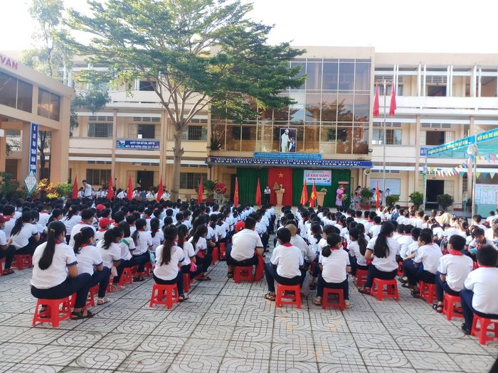 Trường THCS Nguyễn Trãi hình ảnh 2