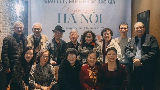 Nhóm Hà Nội Tri Thức trong sự kiện giao lưu với các tác giả hình ảnh 2