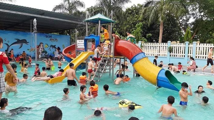 HỒ BƠI HƯƠNG SƠN ảnh 1