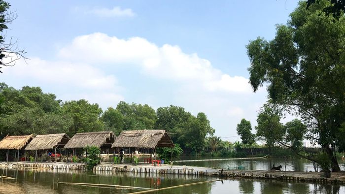 Hình ảnh 1 của Hồ Câu Cá Trí Râu