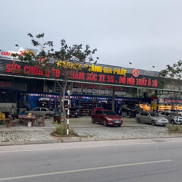 Hình ảnh Gara Hoàng Gia Phát 1