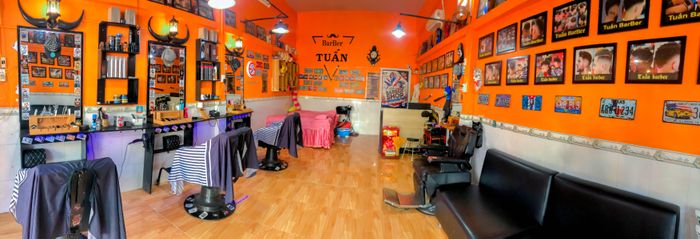 Tuấn BarberShop hình 2