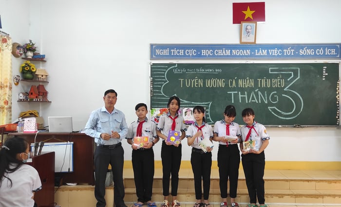 Trường THCS Trần Hưng Đạo ảnh 2