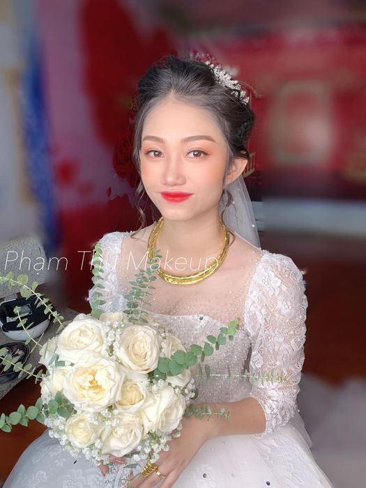 Hình ảnh 3 của Phạm Thu Makeup (Lunas Weddings Dress)