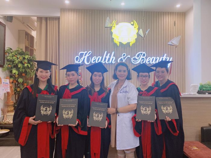 Hình ảnh Trung tâm đào tạo nghề Thẩm Mỹ Ý My lần thứ nhất