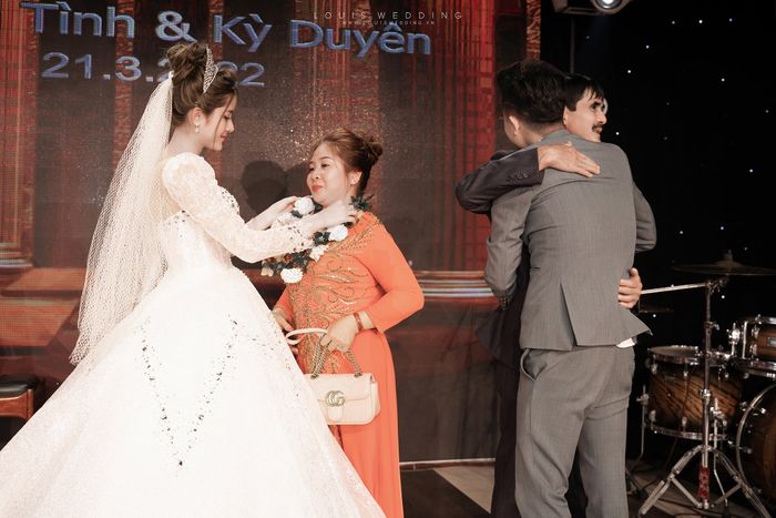 Louis Wedding - Hình ảnh 2