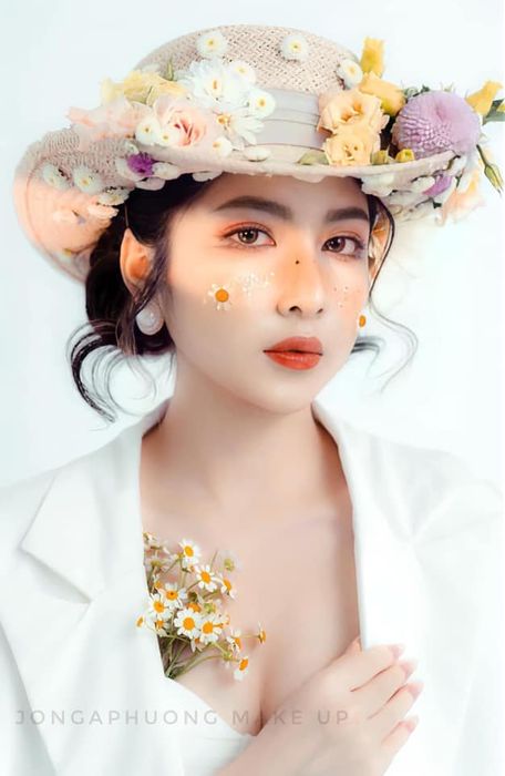 Hình ảnh 2 tại Jong APhương Make up Academy