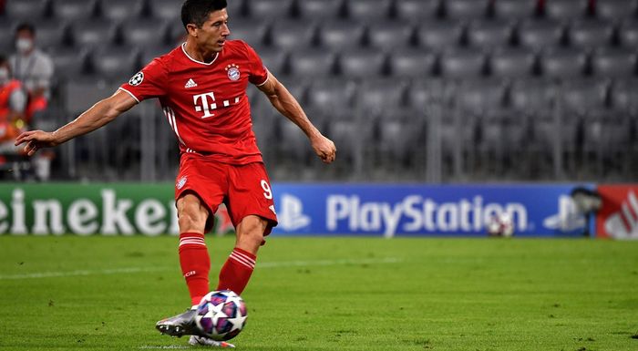 Lewandowski thường xuyên đánh lừa các thủ môn ảnh 1