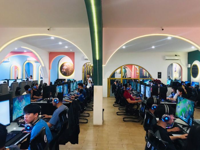 Hình ảnh HERO Esports Center & Coffee Lounge 1